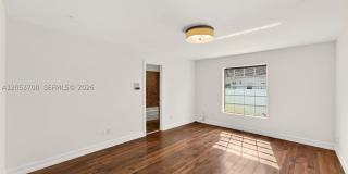 3000 SW 130th Ave Gallery 31