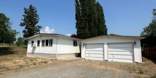 Cute 2-Bedroom & 2-Bathroom Single Family Home for Rent! Gallery 8