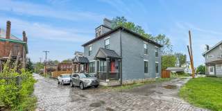 Newly Renovated 2 Bed, 2.5 Bath Furnished Home in Columbus Gallery 3