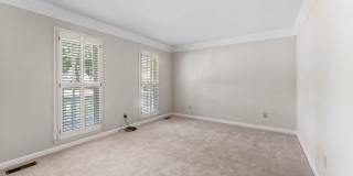 170 West Court Gallery 5