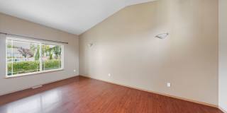 3 Bed 2.5 Bath - 3 Car Garage - Groups -  Pet Friendly - NAS Whidbey Gallery 4