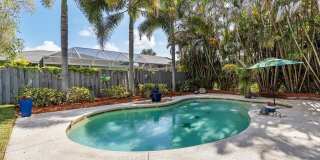 687 NE Maranta Gallery 26