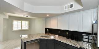 31 STRATFORD HALL Circle Gallery 20