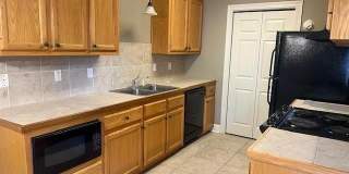 828 Meadow Bend Dr Gallery 1