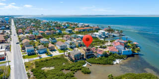 208 W Saturn Ln Gallery 36