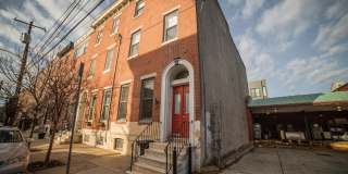 1917 POPLAR Street Gallery 1