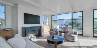 2820 Bayview Gallery 13