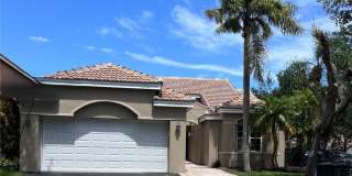 1371 Bayview Circle Gallery 1