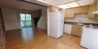 2 Bed/1 Bath overlooking Iuka Ravine 2 Bed/1 Bath overlooking Iuka Ravine Gallery 1