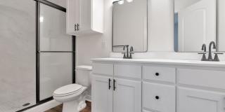 4 Bed 3 Bath Townhome located close to University! Gallery 26