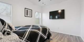 1200 17th Street Gallery 44