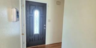 Centrally Located 3/2.5 | Fenced Yard + Loft + Garage Gallery 3