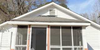2Bed/1Bath Home Available June 2026! Gallery 1