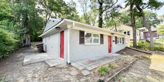 2 Bedroom in Lindley Park close to UNCG Gallery 3