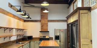 1/2 off 1 month-Charming Industrial 4 Bedroom/4 Bathroom Apartment in Pigtown, MD! Gallery 3