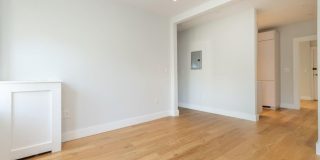 Modern features apartment in Brighton Gallery 8