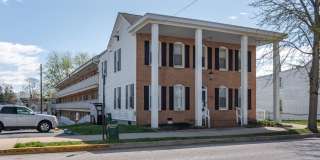 West Carroll Apartments Gallery 1