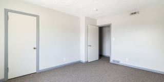 3143 Mahoning Avenue A Gallery 13