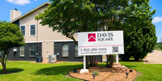 Davis Square Gallery 26
