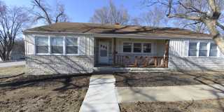 1005 Hawthorn Avenue Gallery 1