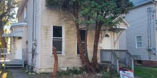 90 Sharpe St Gallery 1
