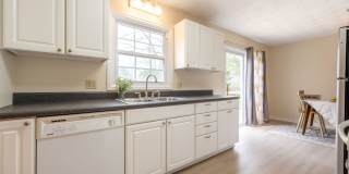 Spacious ranch close to campus Gallery 20
