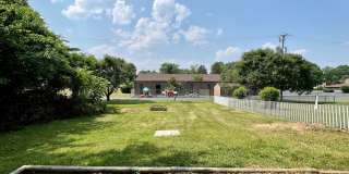 ADORABLE CONTEMPORARY 2 BEDROOM IN THE HEART OF WEST HILLS!!! Gallery 17