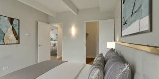 1044 Downing Gallery 24