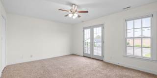 Pet Friendly Condo Downtown! Gallery 19