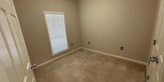 809 Overview Circle Gallery 24