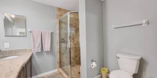 Beautifully furnished 2BR/2BA first-floor condo Gallery 22