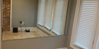 Vanderbilt Place - Wonderful Location 3 bedrooms/3 1/2 baths Gallery 24