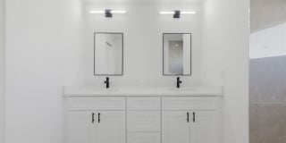 2105 NE 1st Avenue Gallery 19