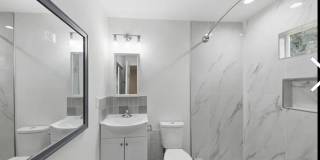 Room in 3 Bedroom Home at Lincoln St SW Gallery 8