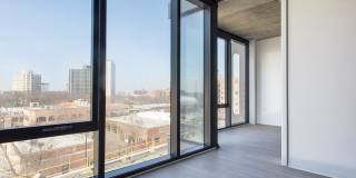 2217 S Wabash Ave Gallery 1