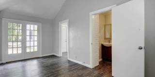 6/3 *West Campus* Walk to UT 6/3 *West Campus* Walk to UT Gallery 28