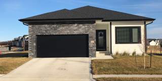 Spacious 4 bedroom/3 bath home with finished lower level and attached 2 car garage Gallery 1