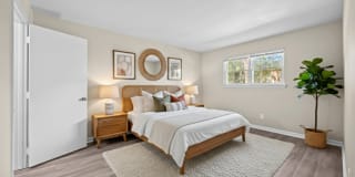 Cardinal Village Gallery 16