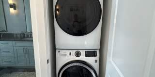 Beautifully Furnished 1/1 Apartment in Downtown Broad St.- $2,350 Gallery 21