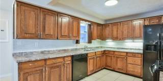 1828 SE LAKE WEIR AVENUE Gallery 19