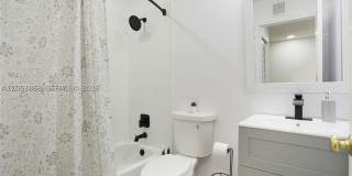 5701 NW 114th Ct Gallery 16