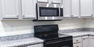 Newly Renovated 3BR/2BA Home in Charlotte – Pet Friendly! Gallery 9