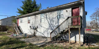 1525 Jackson Ave. Gallery 35