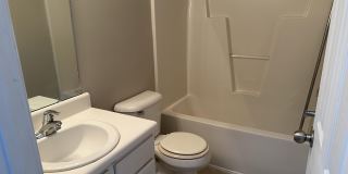 553 Writers Way Gallery 15