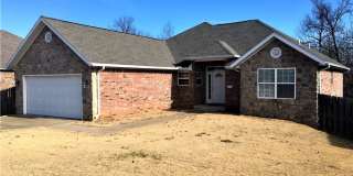 1806 N Knollcrest Circle Gallery 2