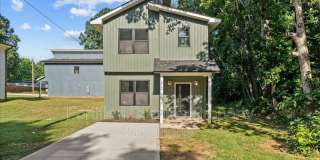 210 S. Carter Street Gallery 1