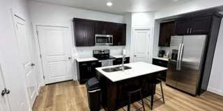 $500.00 OFF FIRST FULL MONTH OF RENT on 3 Bed/2.5 Bath Home! Gallery 7