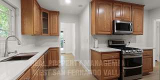 Stunning 3bd Home with Private Outdoor Oasis Gallery 14