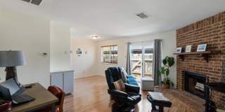 2 bedroom townhouse - Available now! Gallery 1