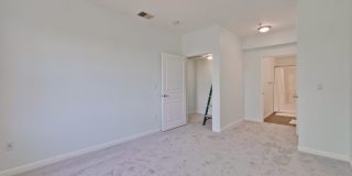 Excellent 2 Bed 2 Bath Condo - Completely Remodeled! Gallery 33